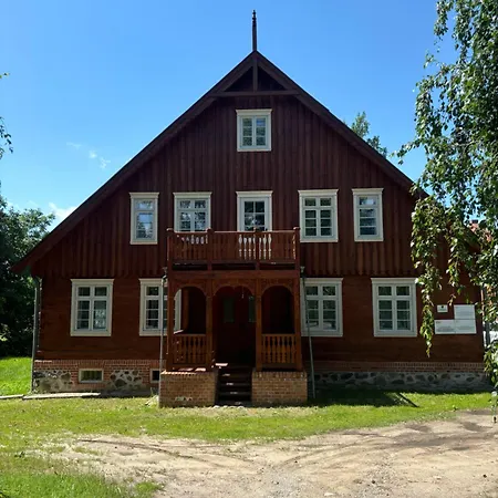 Zabytkowy Drewniany Dom Z 1887 Roku