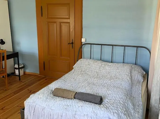 Zabytkowy Drewniany Dom Z 1887 Roku 民宿