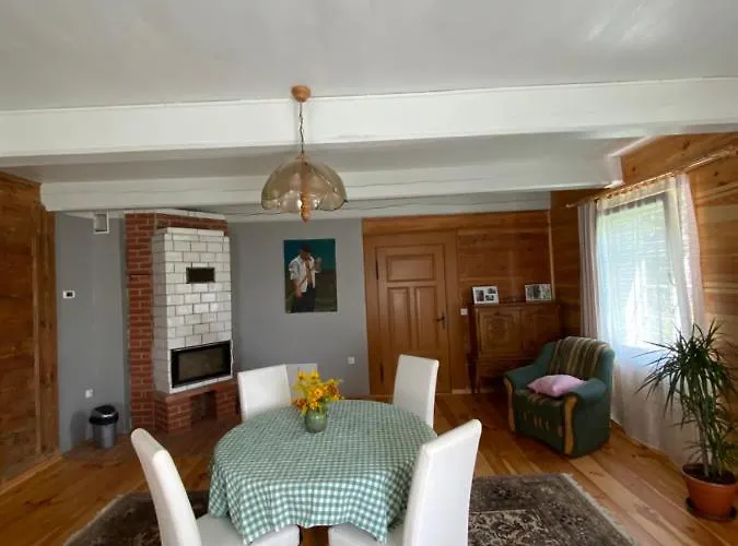 民宿 Zabytkowy Drewniany Dom Z 1887 Roku *